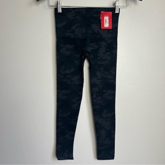 Spanx Look At Me Now Seamless Leggings - XS - Picture 2 of 6